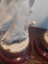 Afbeelding in Gallery-weergave laden, Meisje en Jongen -- biscuit
